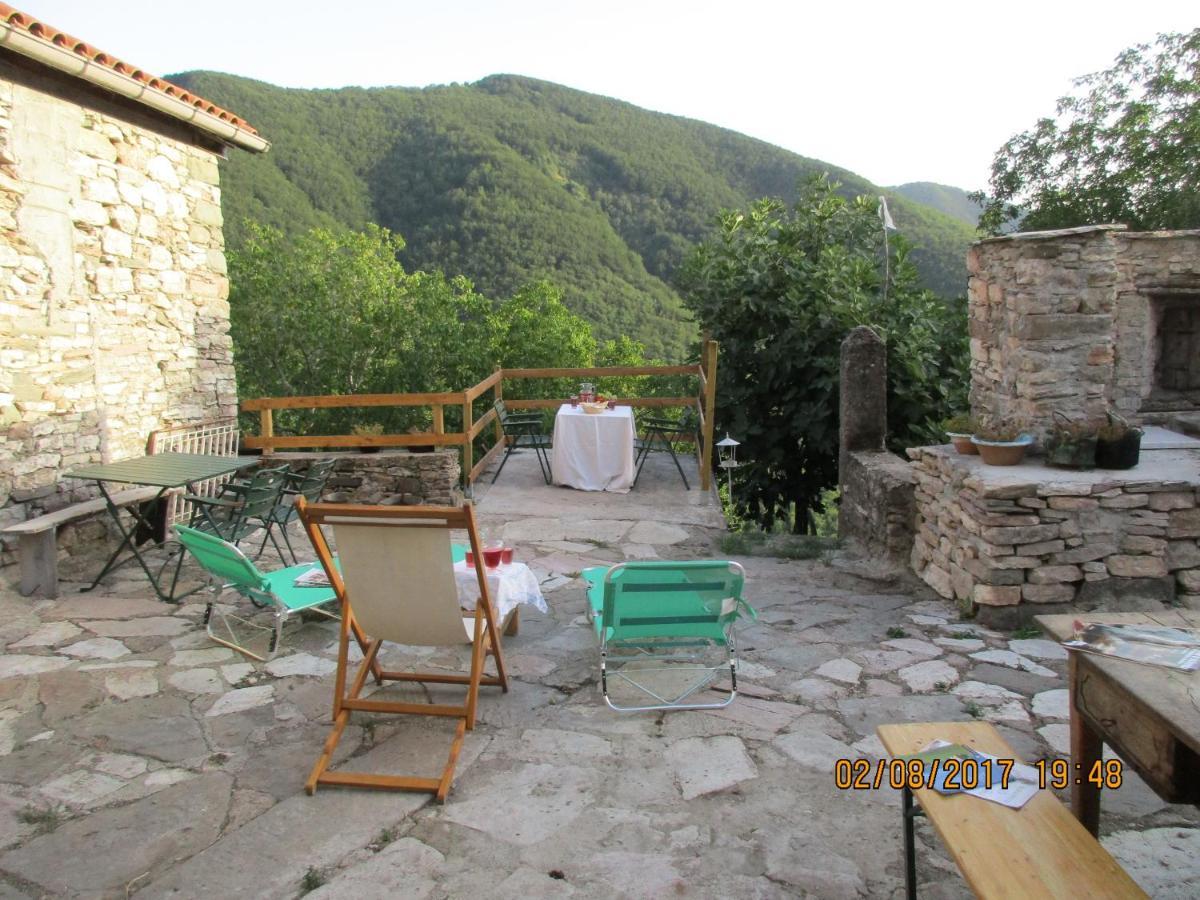 Viandanti, Artisti E Sognatori Bed & Breakfast Comano  Luaran gambar