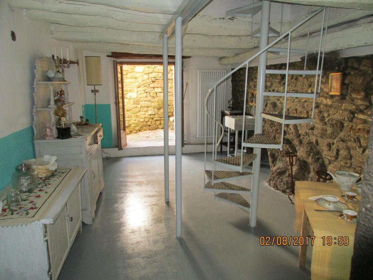 Viandanti, Artisti E Sognatori Bed & Breakfast Comano  Luaran gambar