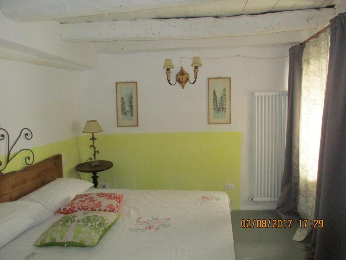 Viandanti, Artisti E Sognatori Bed & Breakfast Comano  Luaran gambar